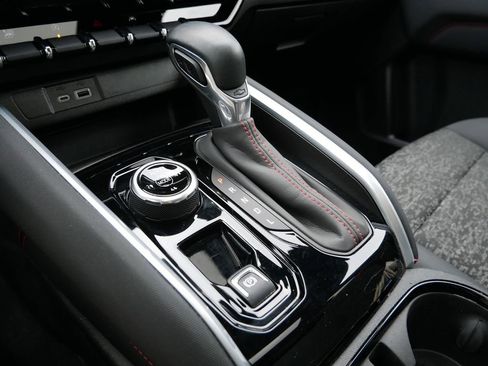 Used 2023 Chevrolet Colorado Z71 w/ Z71 Convenience Package 2 image 20