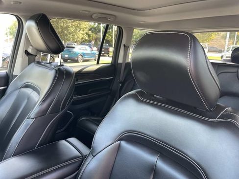 Used 2023 Jeep Grand Cherokee 4WD 4xe image 23