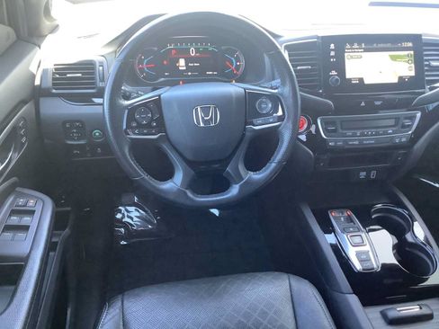 Certified 2019 Honda Passport Touring image 10