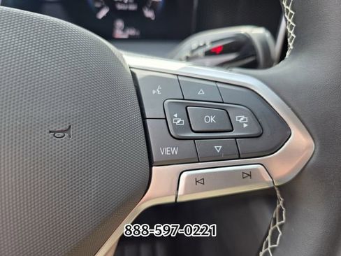 Used 2025 Volkswagen Tiguan S FWD image 26