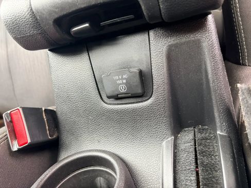 Used 2014 Jeep Wrangler Unlimited Sahara w/ Dual Top Group AWD/4WD image 26