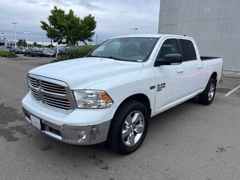 Used 2019 RAM 1500 Big Horn AWD/4WD image 1