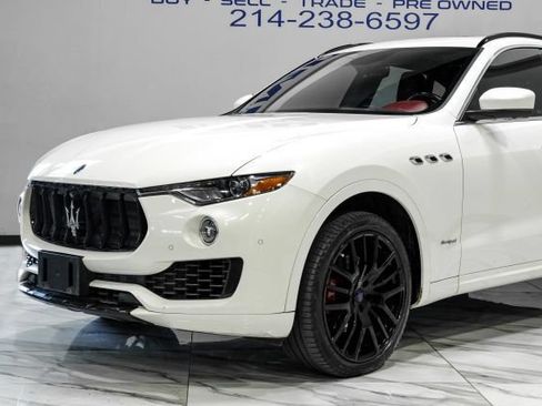Used 2018 Maserati Levante GranSport AWD/4WD image 6