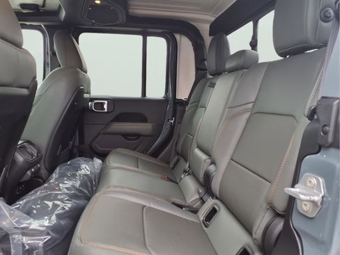 New 2026 Jeep Gladiator Mojave AWD/4WD image 10