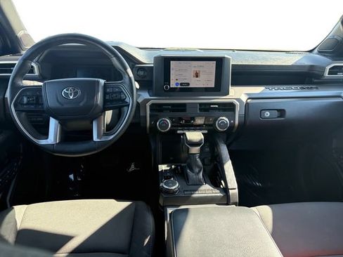 Certified 2024 Toyota Tacoma SR5 AWD/4WD image 14