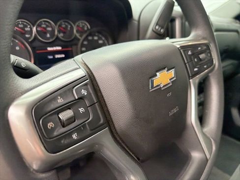 Used 2022 Chevrolet Silverado 1500 Custom w/ Safety Confidence Package image 16