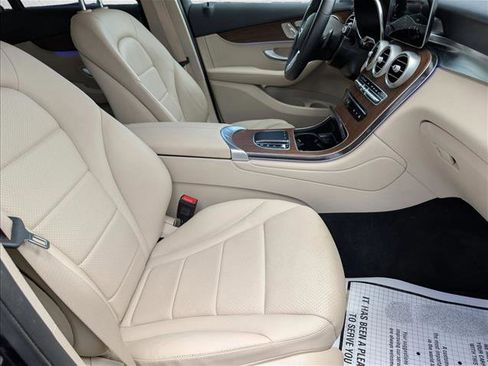 Used 2022 Mercedes-Benz GLC 300 4MATIC image 20