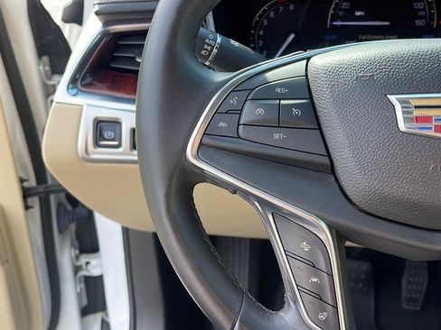 Used 2017 Cadillac XT5 Luxury w/ Driver Awareness Package AWD/4WD image 21