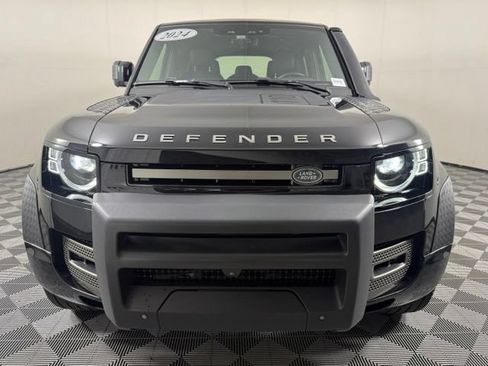 Used 2024 Land Rover Defender 110 X-Dynamic SE AWD/4WD image 11