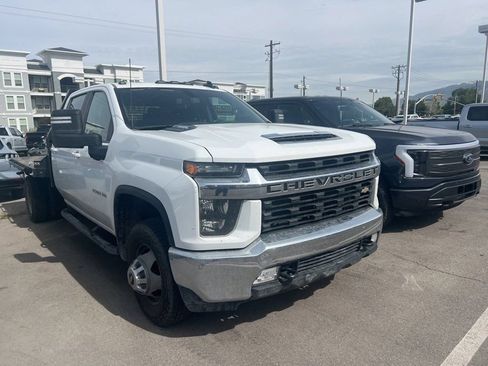 Used 2022 Chevrolet Silverado 3500 LT w/ Convenience Package AWD/4WD image 27