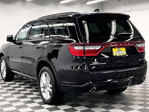Used 2024 Dodge Durango GT image 2