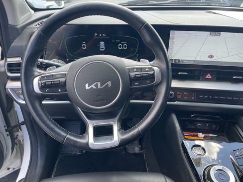 Used 2023 Kia Sportage EX AWD/4WD image 12