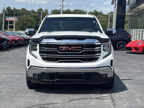 Used 2024 GMC Sierra 1500 SLT AWD/4WD image 15