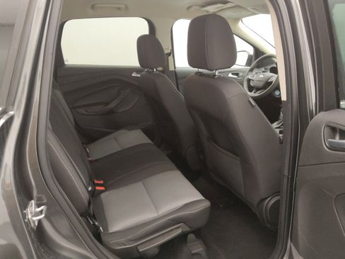 Used 2017 Ford Escape SE image 19