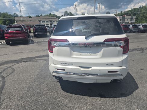 Certified 2022 GMC Acadia Denali AWD/4WD image 4
