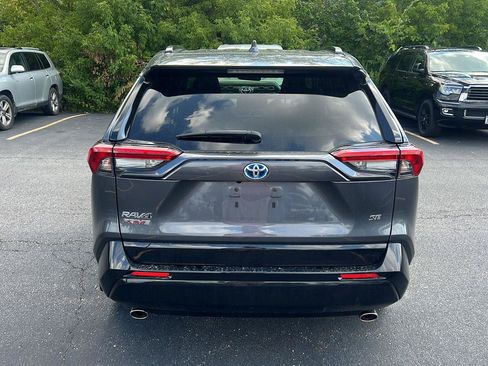 Used 2021 Toyota RAV4 SE w/ Weather & Moonroof Package AWD/4WD image 3