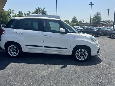 Used 2018 FIAT 500L Pop image 4