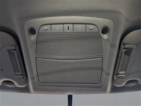 Used 2017 Nissan Leaf SV image 25