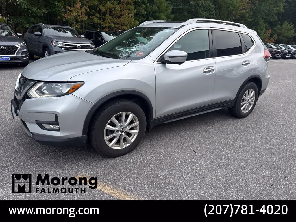 Used 2018 Nissan Rogue SV w/ Sun & Sound Touring Package AWD/4WD image 10