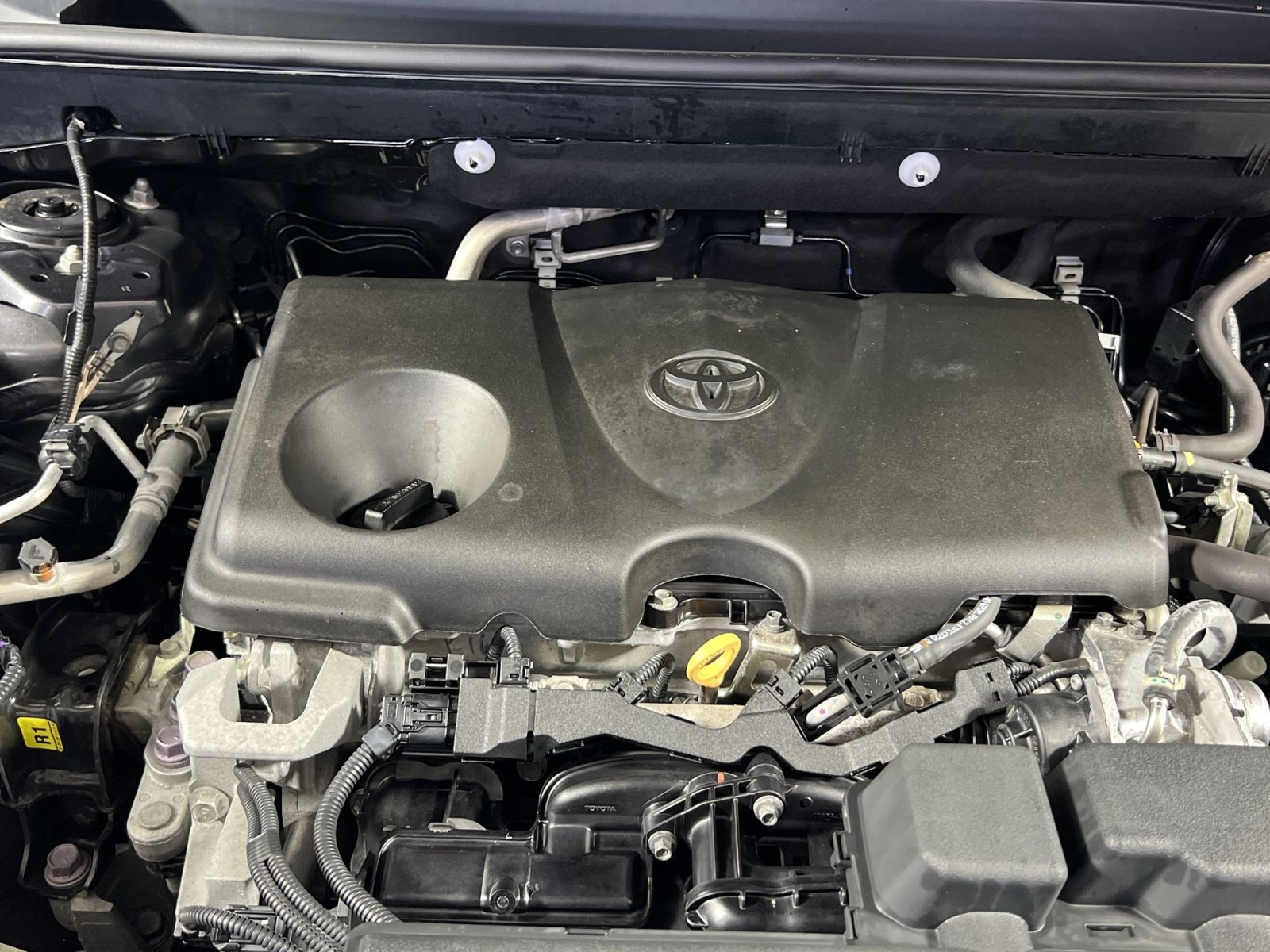 Used 2023 Toyota RAV4 XLE Premium AWD/4WD image 29