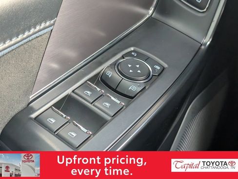 Used 2024 Ford F150 Platinum w/ Equipment Group 702A High image 13