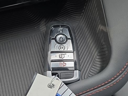 New 2026 Ford Explorer Active w/ Active Comfort Package image 6