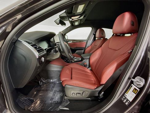 New 2025 BMW X4 xDrive30i w/ Premium Package image 22