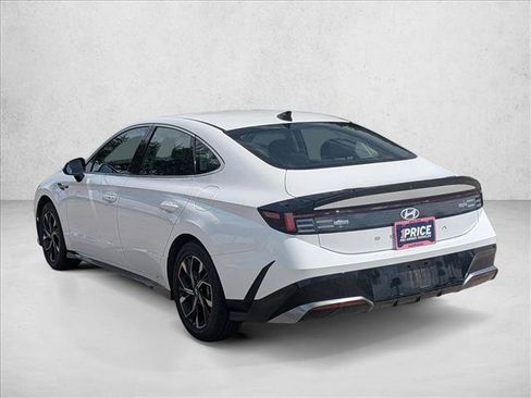 Used 2025 Hyundai Sonata SEL FWD image 7