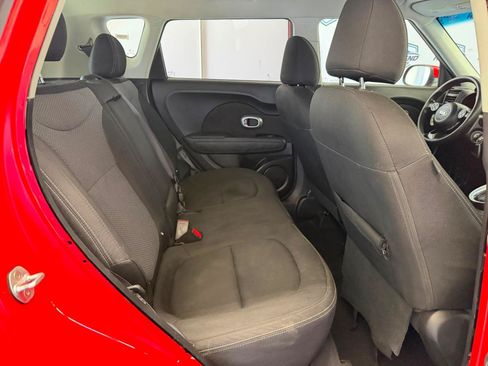 Used 2019 Kia Soul + FWD image 21