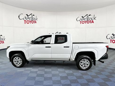 Used 2025 Toyota Tacoma SR RWD image 4