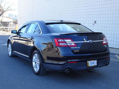 Used 2016 Ford Taurus SEL w/ Equipment Group 201A image 5