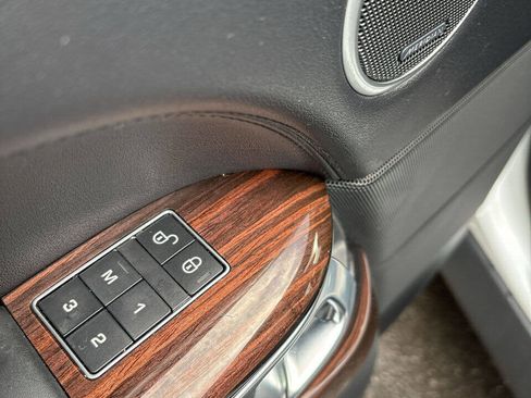 Used 2017 Land Rover Range Rover HSE image 21