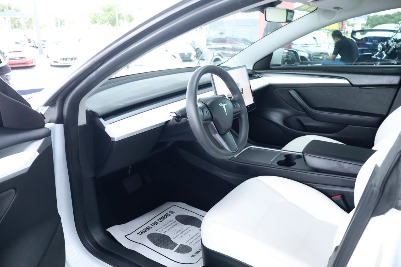 Used 2023 Tesla Model 3 Standard Range RWD image 14