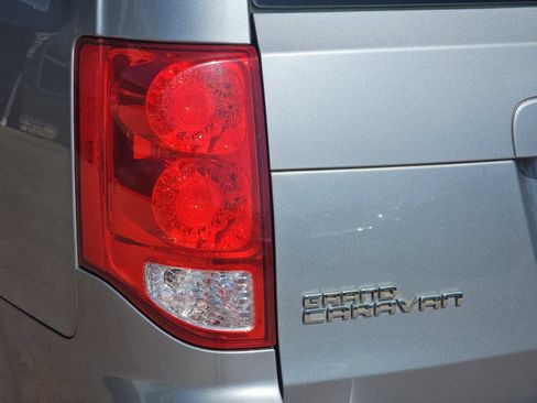 Used 2019 Dodge Grand Caravan GT FWD image 41