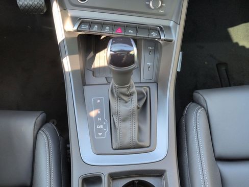 New 2025 Audi Q3 2.0T Premium image 17