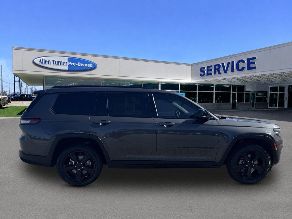 Used 2021 Jeep Grand Cherokee L Laredo AWD/4WD image 9