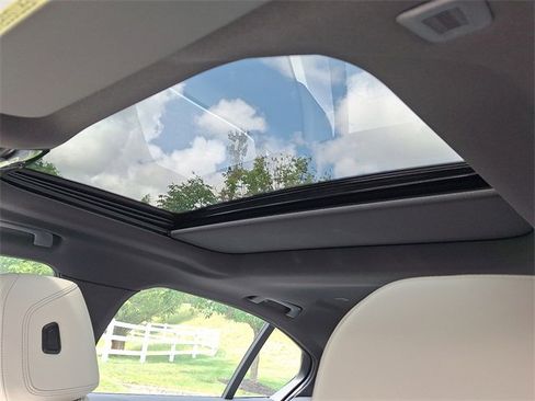 New 2026 BMW 530i xDrive w/ Premium Package image 11