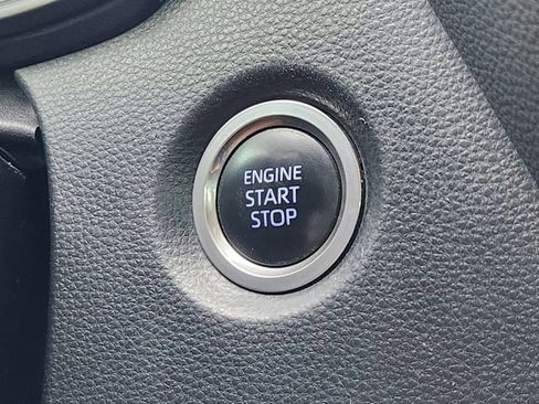 Used 2020 Toyota Corolla SE w/ SE Premium Package image 15