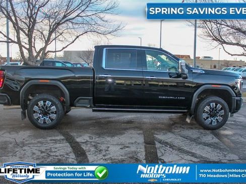 Used 2024 GMC Sierra 3500 Denali w/ Denali Reserve Package AWD/4WD image 7