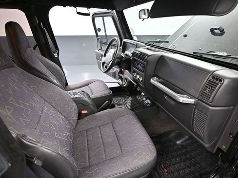Used 2002 Jeep Wrangler X AWD/4WD image 29