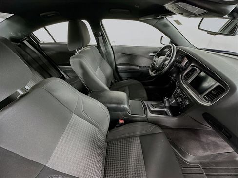 Used 2018 Dodge Charger GT w/ Blacktop Package image 26