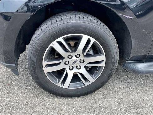 Used 2024 Ford Expedition Limited RWD image 11