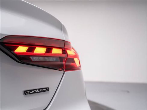 Used 2022 Audi A5 2.0T Premium w/ Convenience Package AWD/4WD image 32