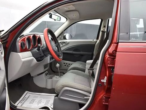 Used 2009 Chrysler PT Cruiser FWD image 14