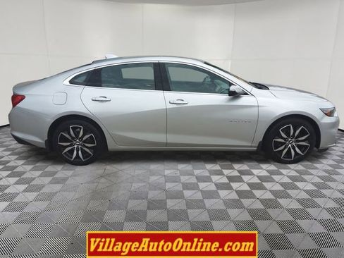 Used 2017 Chevrolet Malibu LT w/ Leather Package image 14