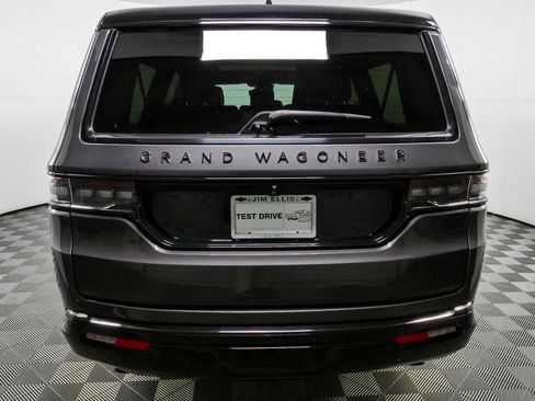 Used 2024 Jeep Grand Wagoneer L Series II w/ Quick Order Packagew 28T AWD/4WD image 31