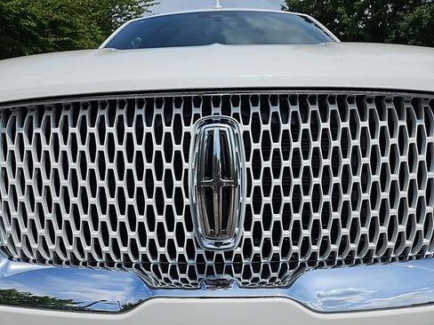 Used 2024 Lincoln Navigator L Reserve AWD/4WD image 16
