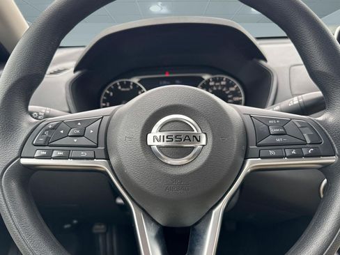 Used 2020 Nissan Altima 2.5 S FWD image 11