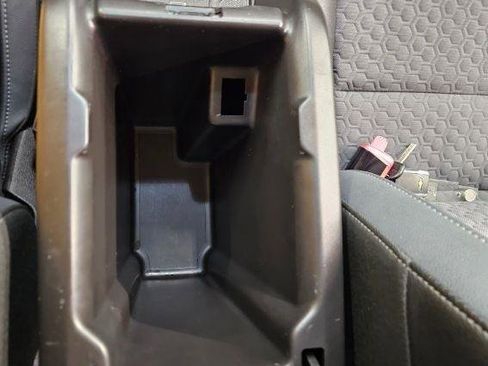 Used 2019 Chevrolet Colorado Z71 image 23