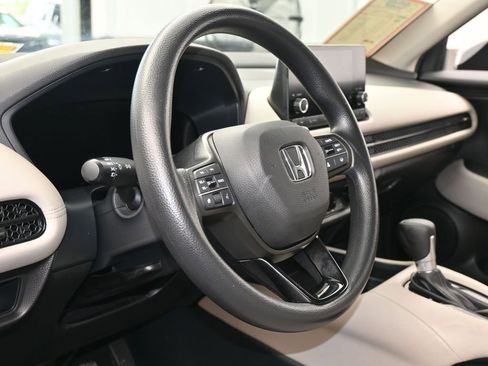 Used 2023 Honda HR-V LX image 13